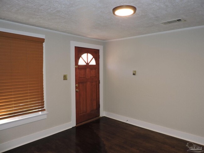 Building Photo - 916 E Hatton St