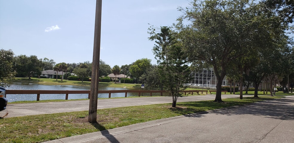 Building Photo - 12330 Notting Hill Ln