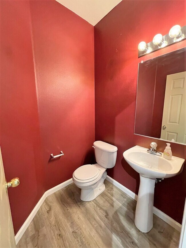 Building Photo - 6220 SW 182nd Terrace