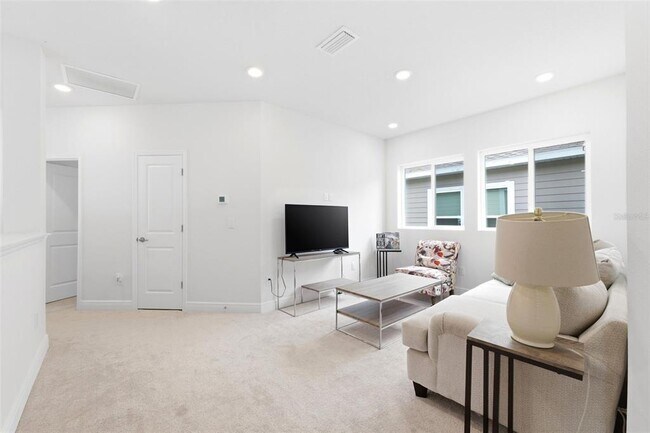 Building Photo - 28905 Orange Berry Dr