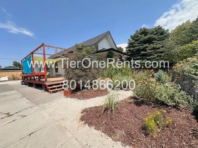 Building Photo - This property offers a NO DEPOSIT option available for qualified renters!