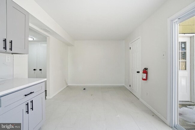 Building Photo - 28 Melwood Ct