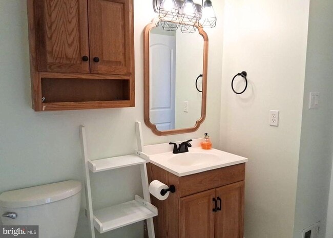 Building Photo - 14362 Southgate Ct