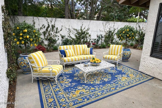 Building Photo - 4048 Stoneriver Ct