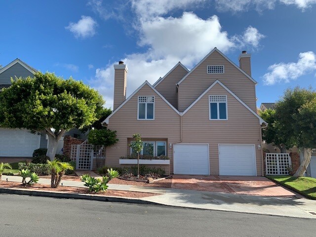 4 unit condominiums - 7635 Draper Ave