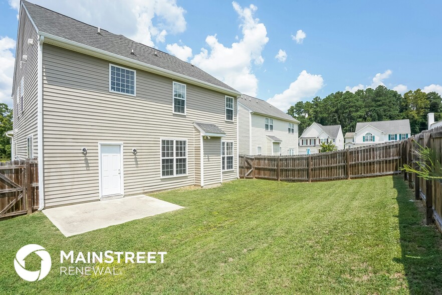 Building Photo - 1505 Golden Bell Dr