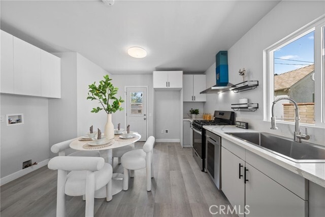 Building Photo - 2461 St Pierre Ave