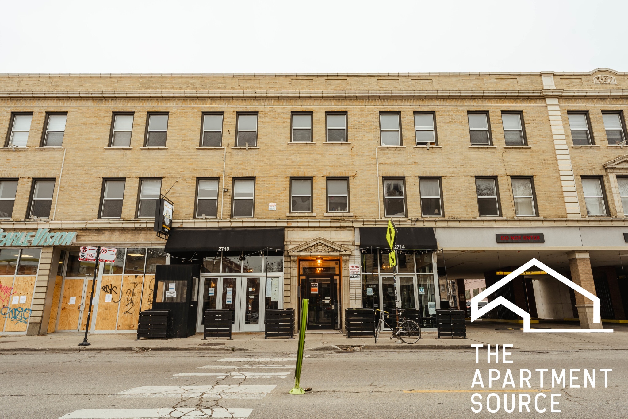 Building Photo - 2710 N Milwaukee Ave