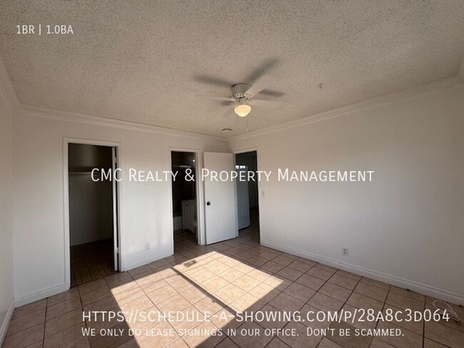 Building Photo - 3111 E Sawyer St