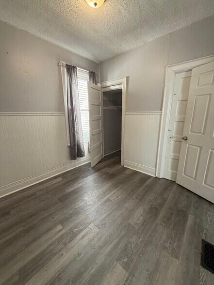 Primary Photo - 115 Lockwood Ave