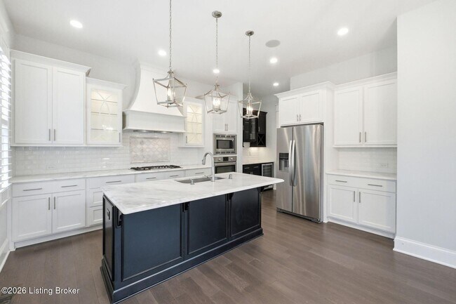 Building Photo - 6300 Mistflower Cir
