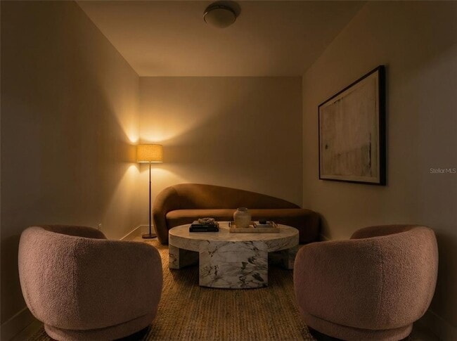 Building Photo - 275 1st Ave S