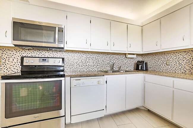 Building Photo - 100 Ocean Trail Way