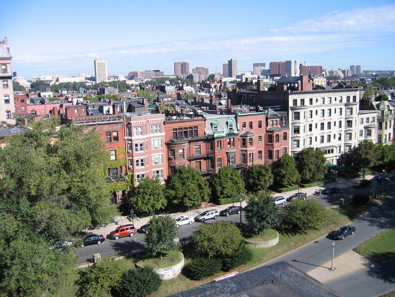 Building Photo - 362 Commonwealth Ave