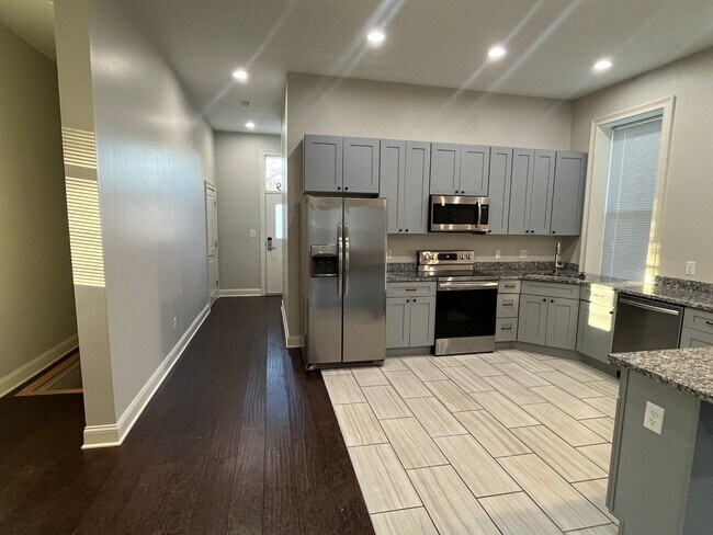 Building Photo - 4459 Swan Ave - Sassafras