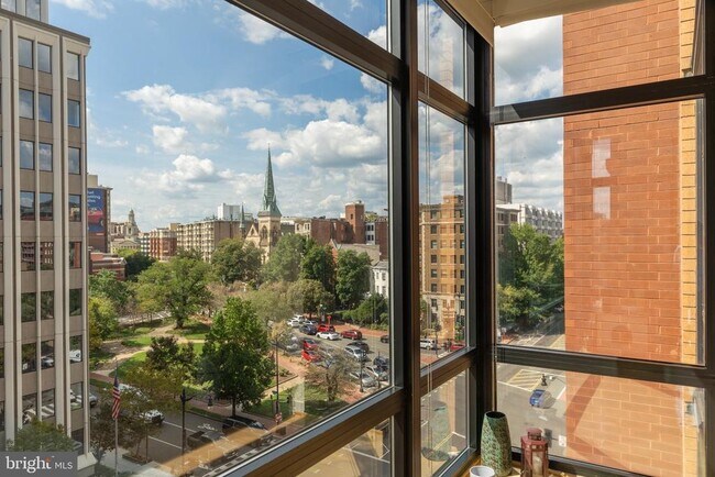 Building Photo - 1010 Massachusetts Ave NW