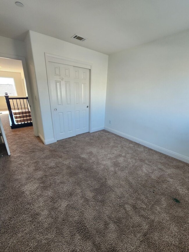 Building Photo - 231 Ninos Dr
