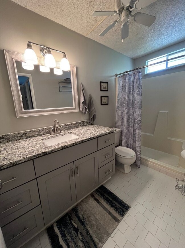Building Photo - Renovated 2/2 Beacon 21 Condo Waterfront 55+ Community