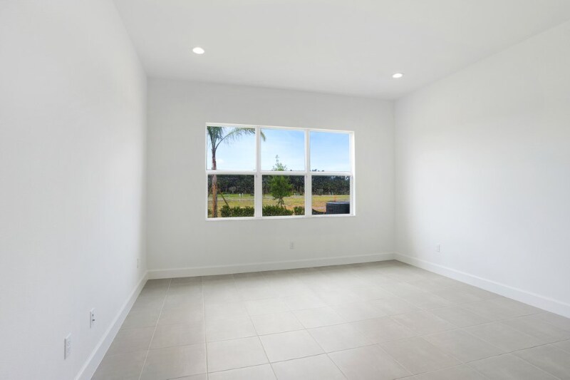 Building Photo - 30000 Neroli St