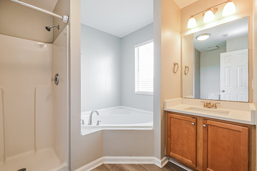 Building Photo - 5480 Sierra Trl