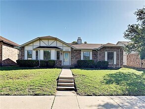 Building Photo - 4608 Queen Cir