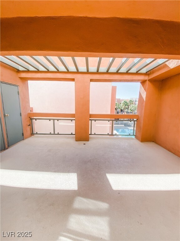 Building Photo - 75 E Agate Ave