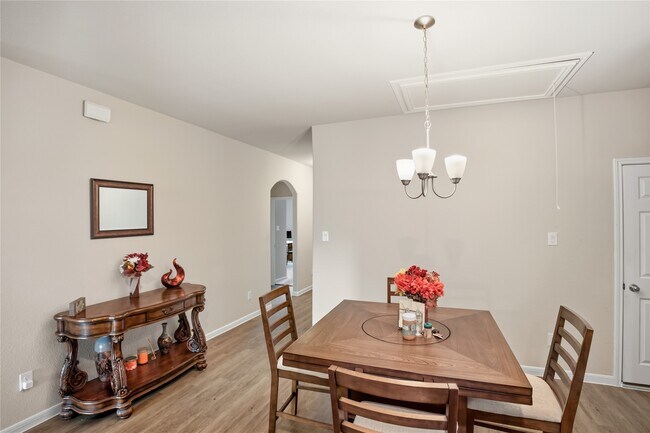 Building Photo - 1317 Clear Cedar Ct