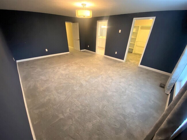 Building Photo - 4 Bedroom - Upper Arlington