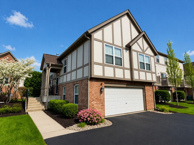 Building Photo - 121 Rosehall Dr