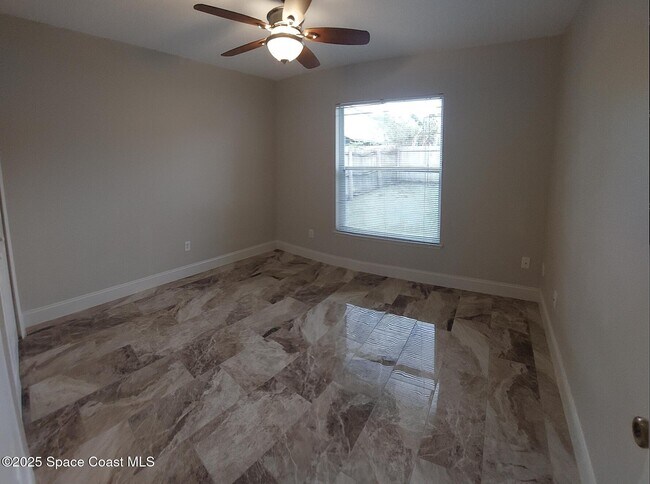 Building Photo - 1751 Bobtail Dr