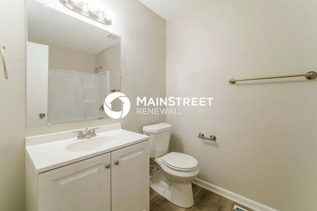 Building Photo - 3 Bedroom Pet-Friendly Home in Leavenworth, KS with Main Street Renewal
