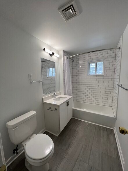 Building Photo - 36 Hill Rd