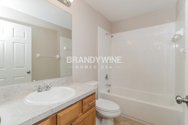 Building Photo - 6272 Layton Ave