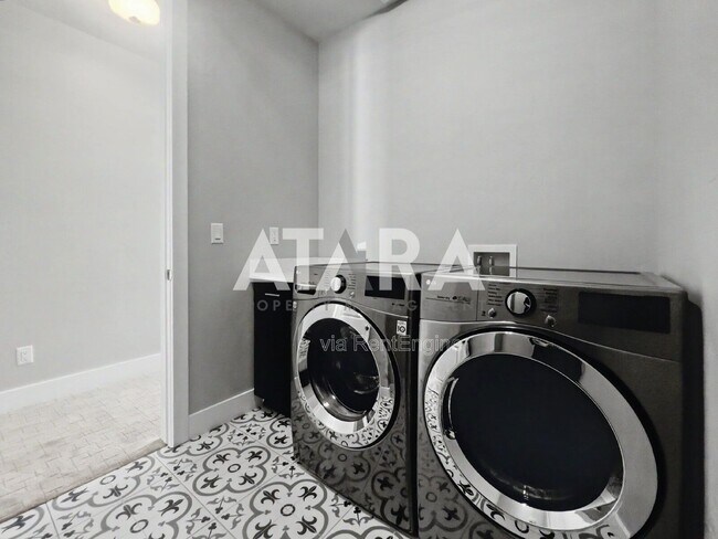 Building Photo - 9167 S Galette Ln