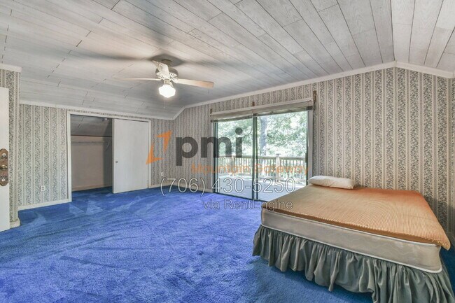 Building Photo - 266 Glenridge Dr