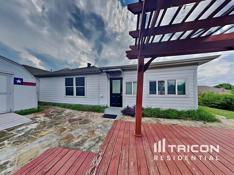 Building Photo - 1240 Estival Dr