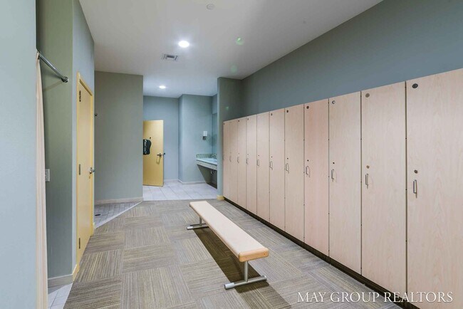 Building Photo - 335 Bridge St NW