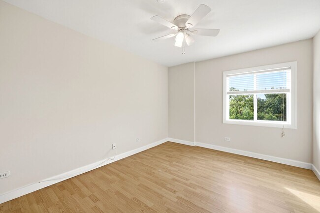 Building Photo - 1800JPA #912
