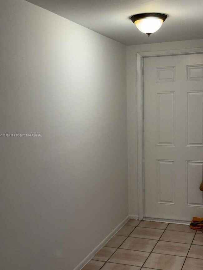 Building Photo - 9203 NW 38th Dr