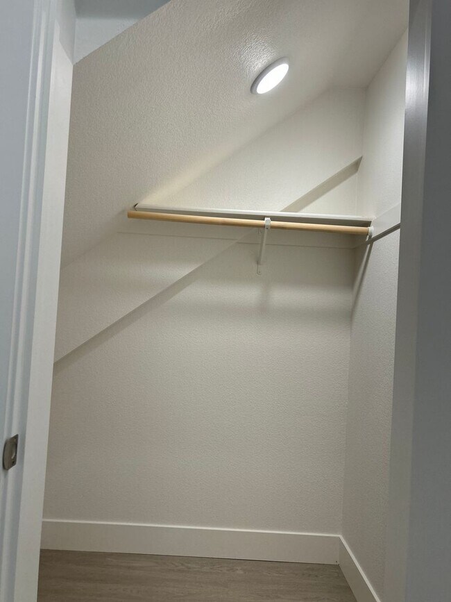 Building Photo - Coming soon! Lower unit  2 bed 1 bath townhome with attached garage