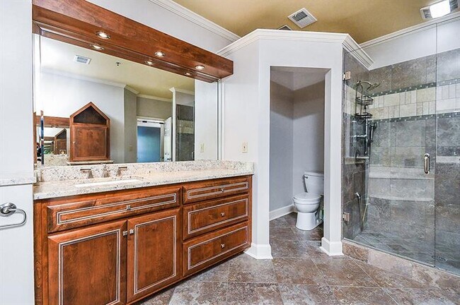 Building Photo - 2865 Lenox Rd NE