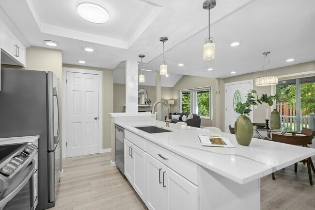 Building Photo - Private Kenmore Retreat | 4 Bed | 2 Bath | Beautifully Updated | Landscaping Included- Available ...