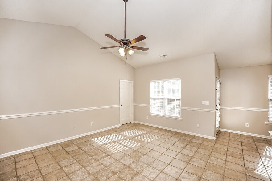 Building Photo - 1039 Sandy Point Dr SW