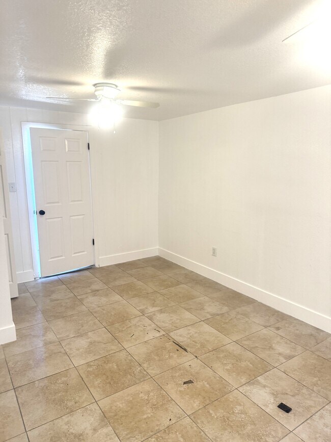 Building Photo - 1335 Warrington Wy