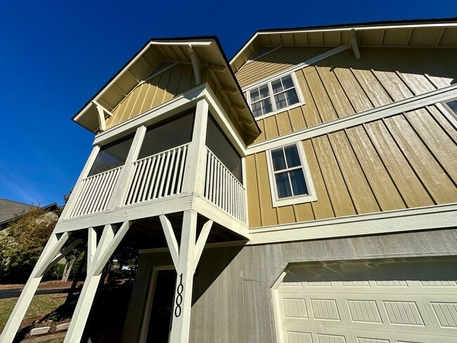 Building Photo - The Retreat of Clemson