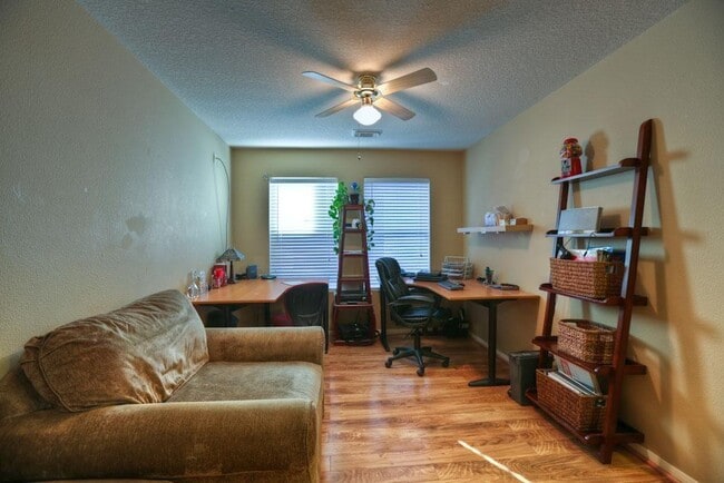 Building Photo - 18530 Alemarble Oak St