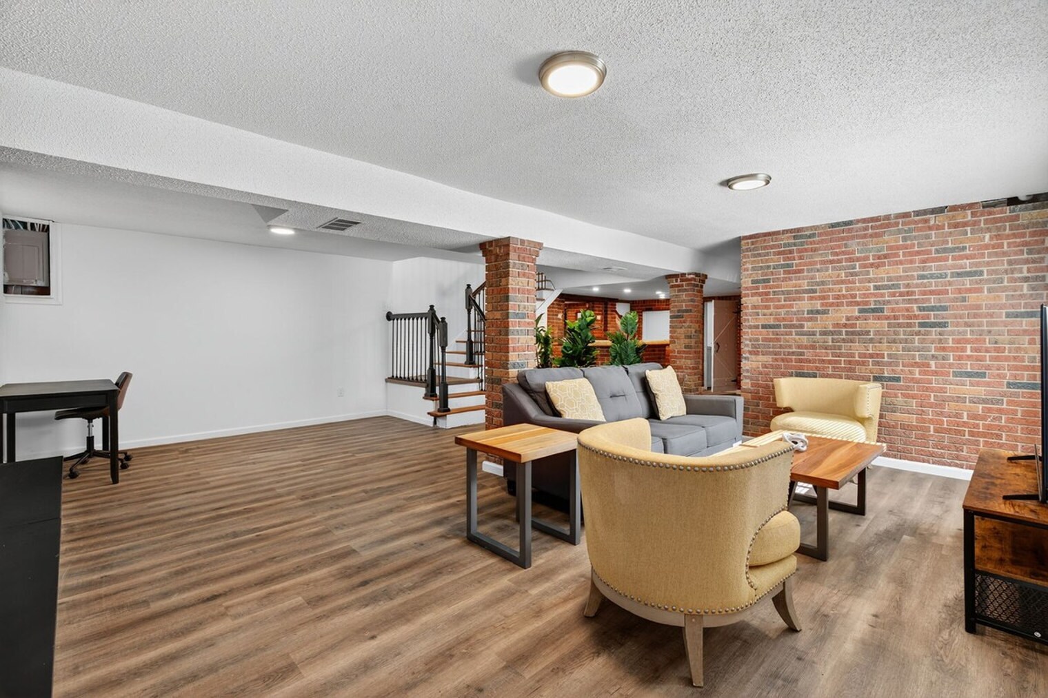 Building Photo - 2544 Spring Forest Rd