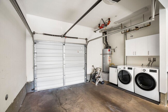 Building Photo - Townhome with EV Ready Garage!