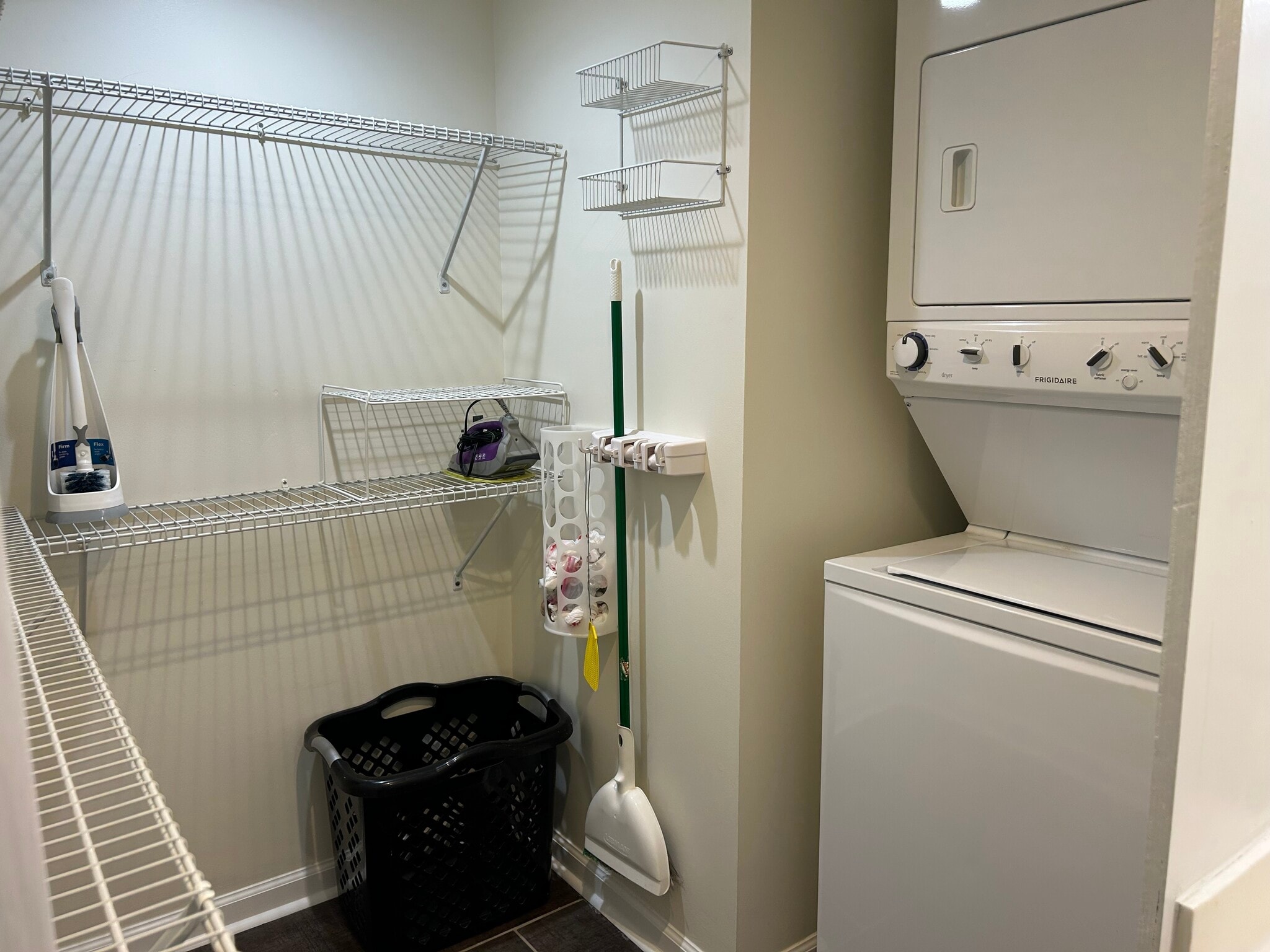 Laundry room - 5425 Cameron Forest Pky