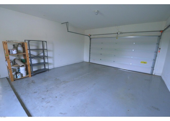 Building Photo - 1421 W Pelican Ct